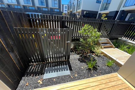 Photo of property in 36 Huri Street, Mangere Bridge, Auckland, 2022