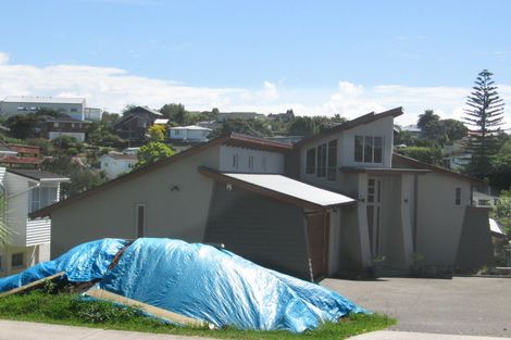 Photo of property in 27 Beulah Avenue, Rothesay Bay, Auckland, 0630