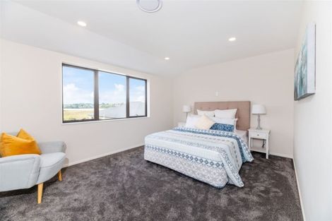 Photo of property in 25 Craigs Way, Hobsonville, Auckland, 0616