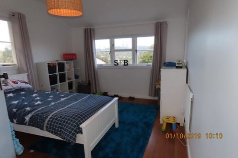 Photo of property in 225 Titirangi Road, Titirangi, Auckland, 0604