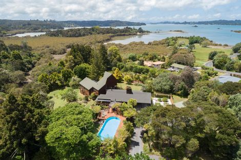 Photo of property in 15 Rangitane Loop Road, Kerikeri, 0294