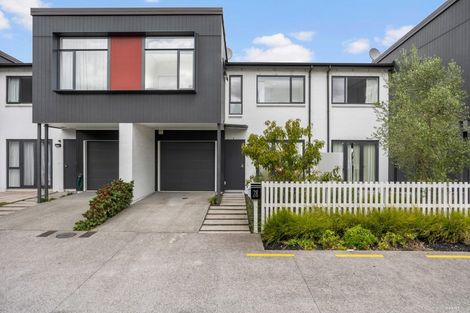 Photo of property in 28 Komanawa Lane, Mount Wellington, Auckland, 1062