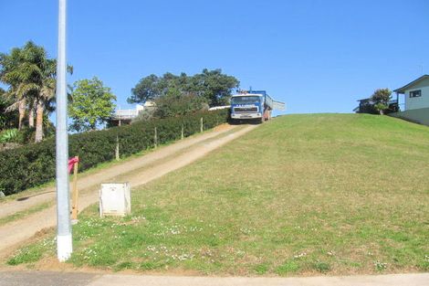 Photo of property in 14 Pohutukawa Grove, Whitianga, 3510