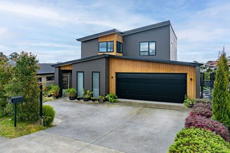 Photo of property in 20 Te Tiireke Drive, Glenview, Hamilton, 3206