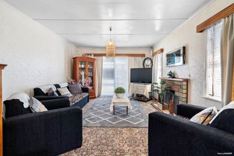 Photo of property in 73 Manuroa Road, Takanini, 2112