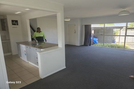 Photo of property in 119 Edgewater Drive, Pakuranga, Auckland, 2010