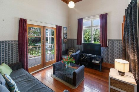 Photo of property in 30 Camberwell Road, Hawera, 4610