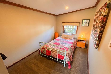 Photo of property in 21 Grove Road, Haumoana, 4102
