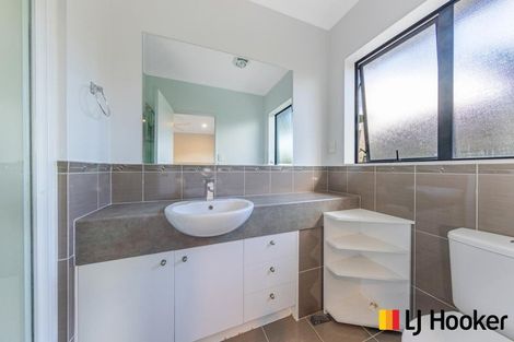 Photo of property in 27 Girvan Terrace, Wattle Downs, Auckland, 2103