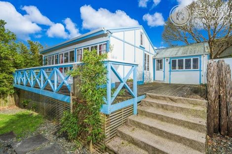 Photo of property in 2/523 Beach Road, Murrays Bay, Auckland, 0630