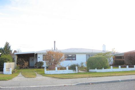 Photo of property in 16 Clutha Street, Alexandra, 9320