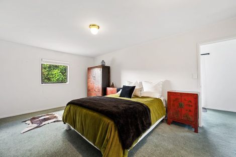 Photo of property in 216 Riverhead Road, Kumeu, 0892