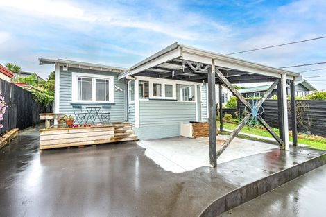 Photo of property in 40 Karaka Street, Castlecliff, Whanganui, 4501