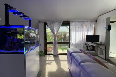 Photo of property in 43n Waimairi Road, Upper Riccarton, Christchurch, 8041