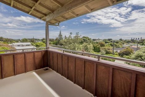 Photo of property in 37 Manuka Street, Otaki Beach, Otaki, 5512