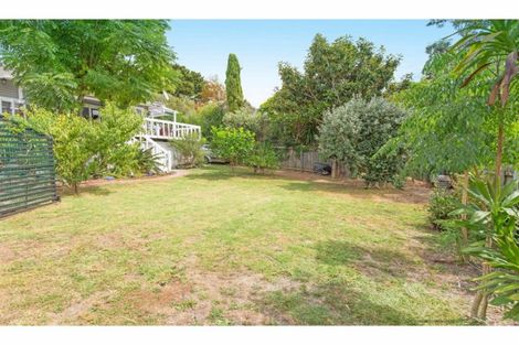 Photo of property in 1/680 Whangaparaoa Road, Stanmore Bay, Whangaparaoa, 0932