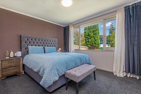 Photo of property in 134 Ruamahanga Crescent, Terrace End, Palmerston North, 4410