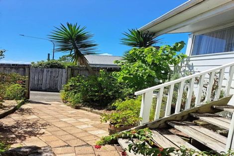 Photo of property in 1/74 Onewa Road, Northcote Point, Auckland, 0627