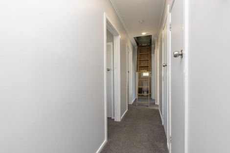 Photo of property in 2 Simpson Road, Ranui, Auckland, 0612