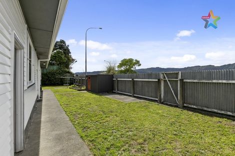 Photo of property in 258 Grounsell Crescent, Belmont, Lower Hutt, 5010
