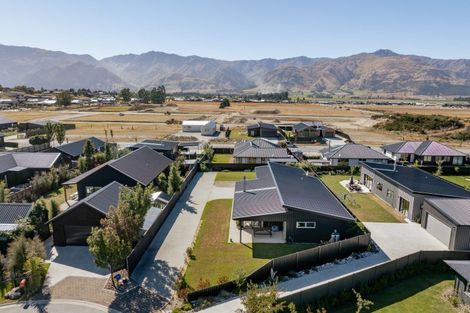 Photo of property in 25 Teal Place, Lake Hawea, Wanaka, 9382