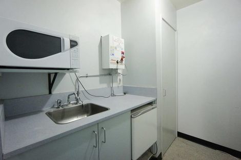 Photo of property in 2/43 Princes Street, Northcote Point, Auckland, 0627