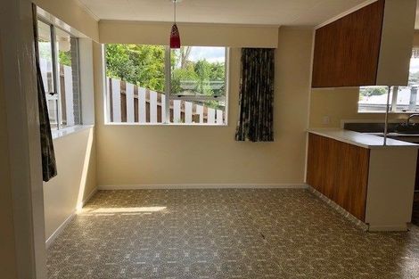 Photo of property in 55 Norana Road, Timberlea, Upper Hutt, 5018