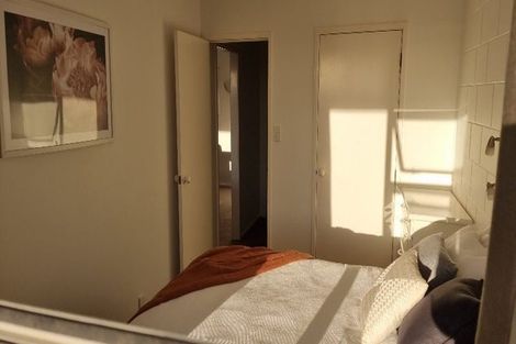 Photo of property in 11 Rahopara Street, Castor Bay, Auckland, 0620