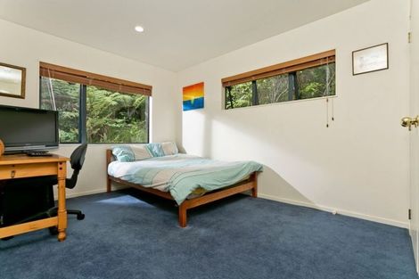 Photo of property in 98 Pemberton Avenue, Bayview, Auckland, 0629