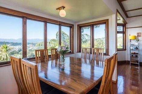 Photo of property in 11 Highbury Crescent, Highbury, Wellington, 6012