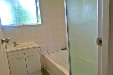 Photo of property in 35 Takapu Street, Henderson, Auckland, 0612