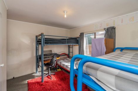Photo of property in 2/14 Hatherley Place, Clendon Park, Auckland, 2103