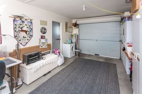 Photo of property in 16/9 Campbell Close, Whangamata, 3620