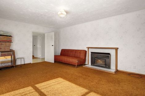 Photo of property in 172 Champion Street, Cannons Creek, Porirua, 5024