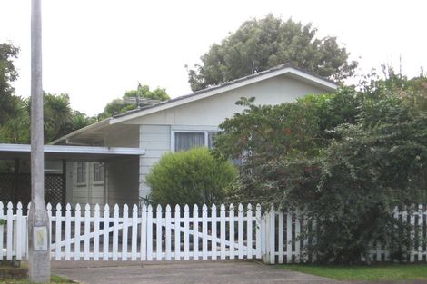 Photo of property in 27 Mawney Road, Henderson, Auckland, 0610