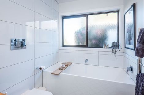 Photo of property in 2/50 Devonshire Road, Miramar, Wellington, 6022