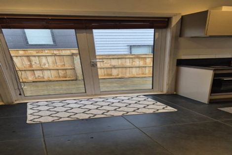 Photo of property in 22 Hampton Hill Road, Tawa, Wellington, 5028