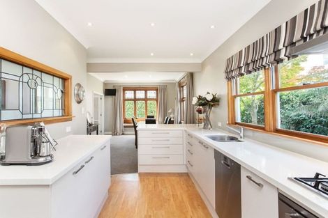 Photo of property in 32 Peel Street, Strowan, Christchurch, 8052