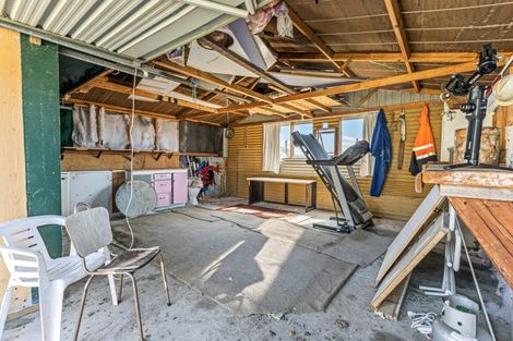 Photo of property in 42 Princes Street, Waikari, 7420