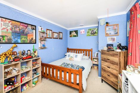 Photo of property in 28 Robinson Crescent, Westbrook, Palmerston North, 4412