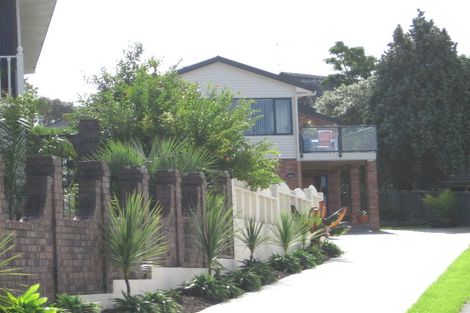 Photo of property in 6b Highlight Parade, Te Atatu South, Auckland, 0610