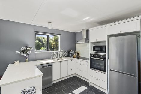 Photo of property in 13 Station Street, Woodville, 4920