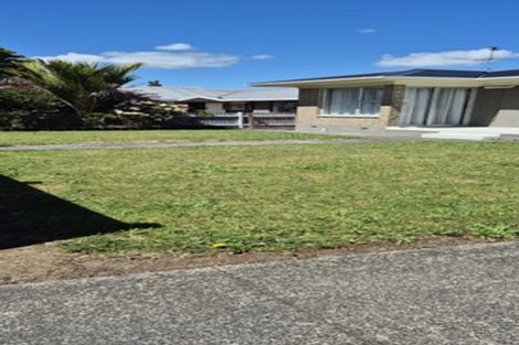 Photo of property in 44 Racecourse Road, Waiuku, 2123