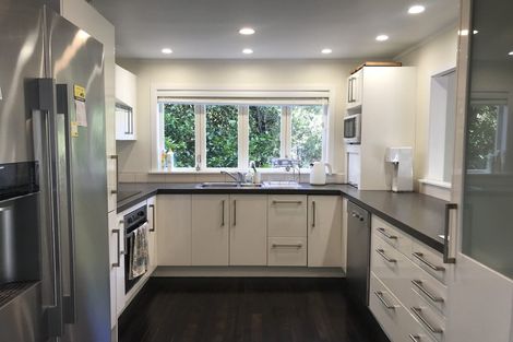 Photo of property in 94 Castor Bay Road, Castor Bay, Auckland, 0620