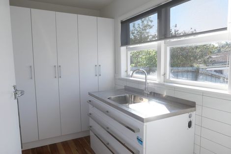 Photo of property in 2 Lorien Court, Raumati Beach, Paraparaumu, 5032