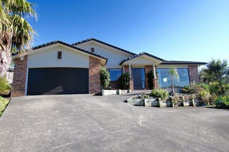 Photo of property in 45 Roberta Crescent, Orewa, 0931