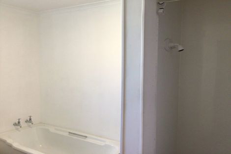 Photo of property in 156 Kent Street, Kingston, Athol, 9793