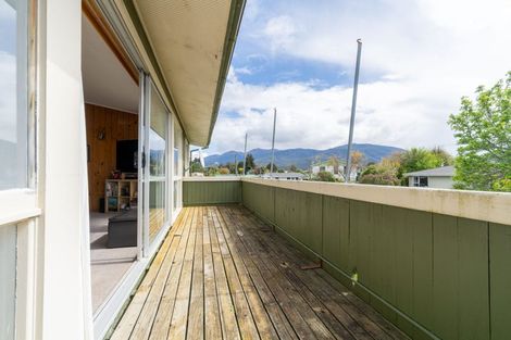 Photo of property in 30 Moana Crescent, Te Anau, 9600