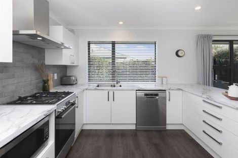 Photo of property in 3a Becmead Drive, Harewood, Christchurch, 8051