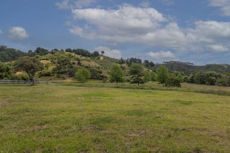 Photo of property in 8 White Rocks Rise, Kuaotunu, Whitianga, 3592